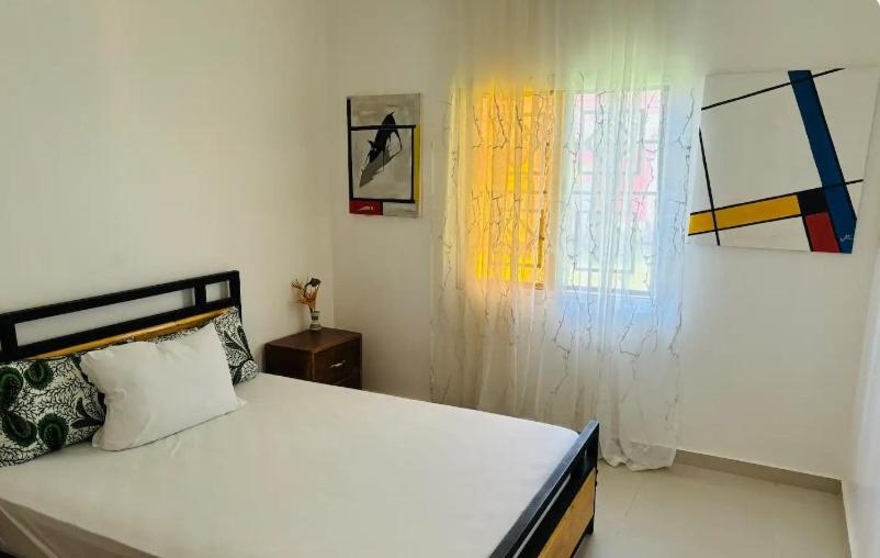 Heda House Bed & Breakfast Sanyang Luaran gambar