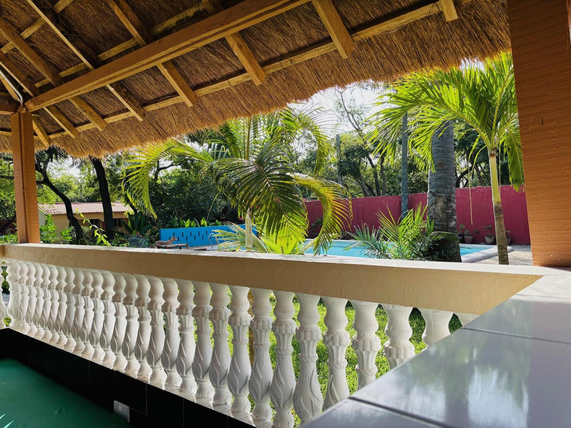 Heda House Bed & Breakfast Sanyang Luaran gambar